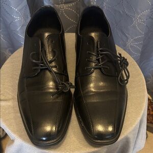 Elegant Black Leather Derby Shoes